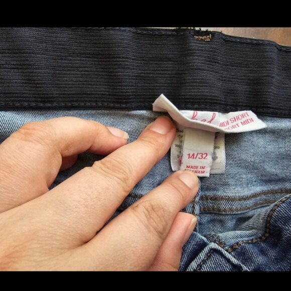 Women's Maternity Denim Shorts Isabel Maternity size14 - Picture 2 of 3